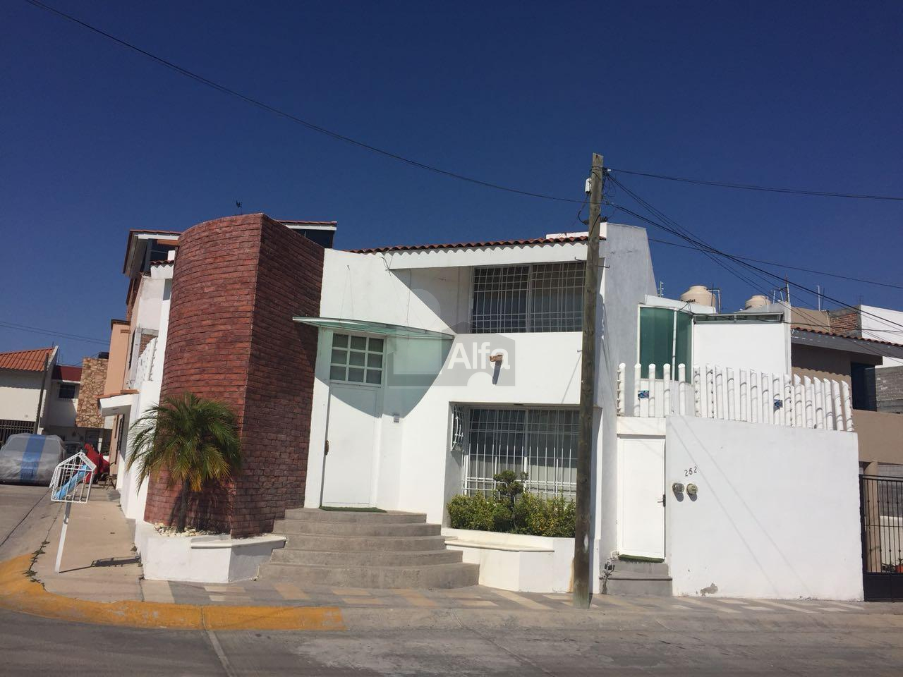 Foto Casa en Venta en Colinas de San Isidro, Len, Guanajuato - $ 2.500.000 - 1559-1634 - BienesOnLine