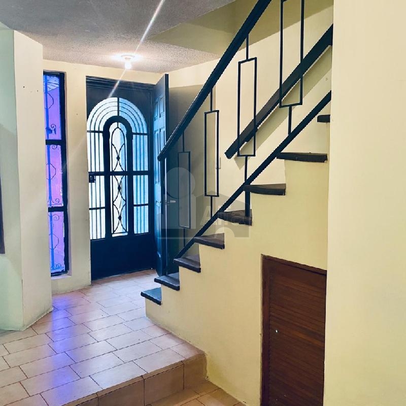 Casa sola en renta en Los Laureles, San Nicolás de los Garza, Nuevo León