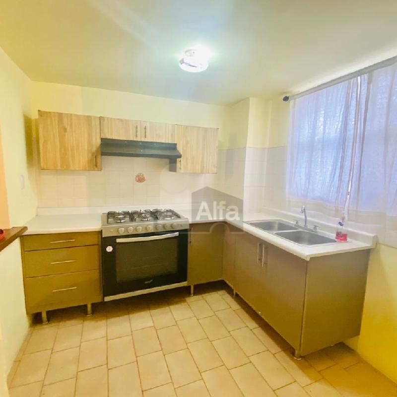 Casa sola en renta en Los Laureles, San Nicolás de los Garza, Nuevo León