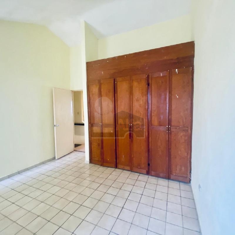 Casa sola en renta en Los Laureles, San Nicolás de los Garza, Nuevo León