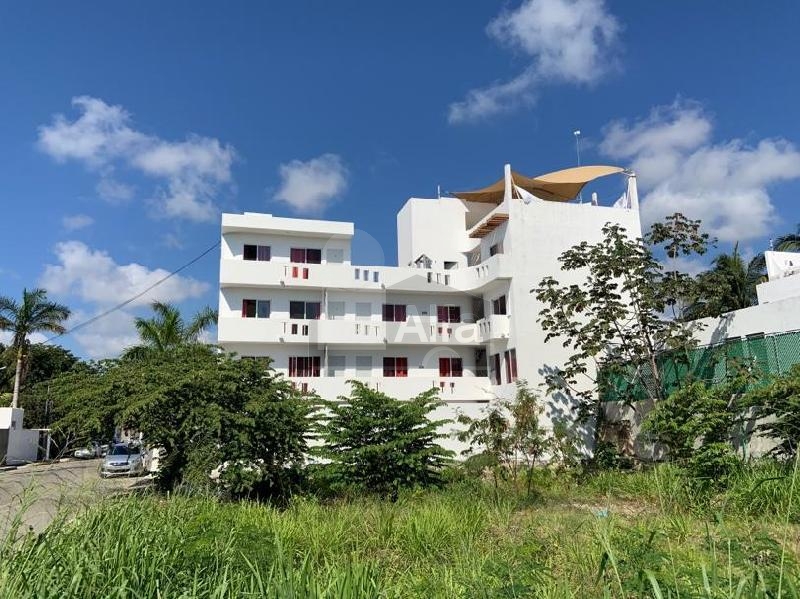 Playa del Carmen, Hotel en Venta en colonia Gonzalo Guerrero entre la Av 25 y 30 norte