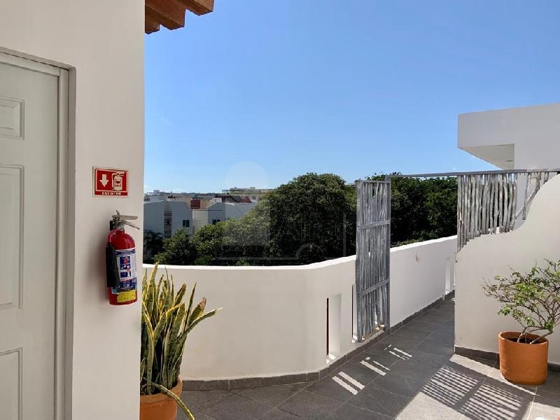 Playa del Carmen, Hotel en Venta en colonia Gonzalo Guerrero entre la Av 25 y 30 norte