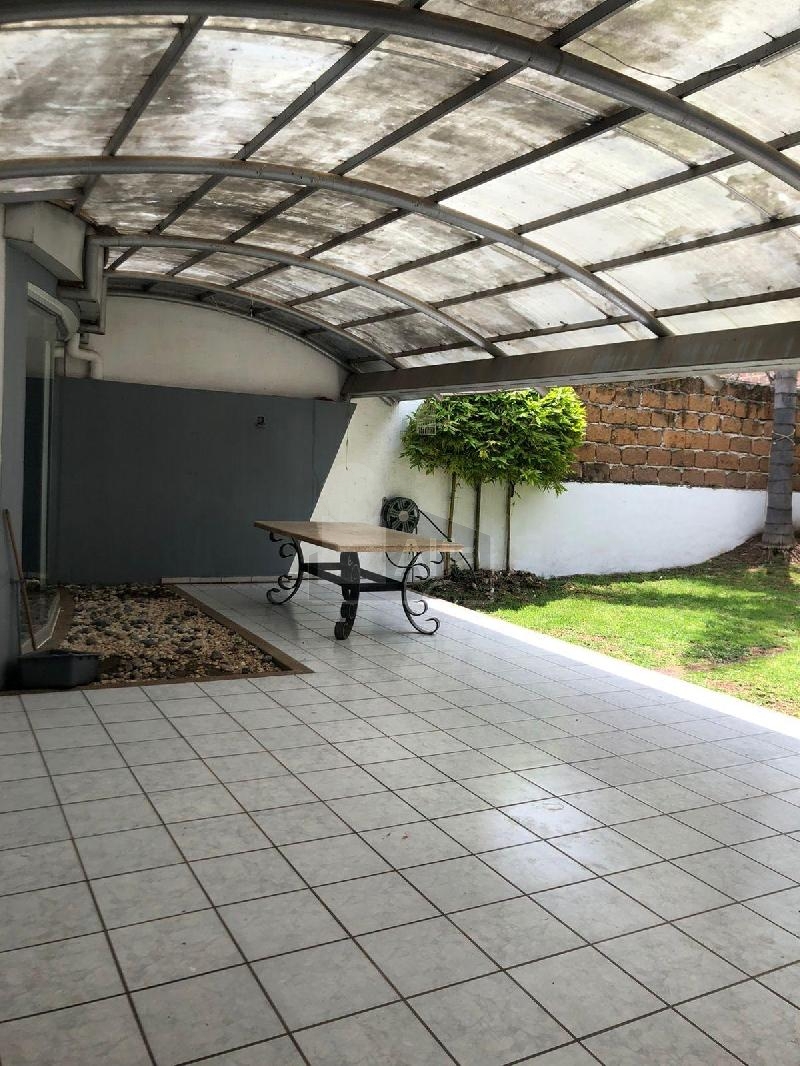 Casa en Renta en Lomas de Gran Jardín, León, Gto. cerca a la plaza comercial Colibrí