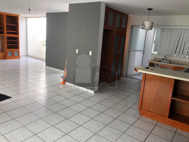 Casa en Renta en Lomas de Gran Jardín, León, Gto. cerca a la plaza comercial Colibrí