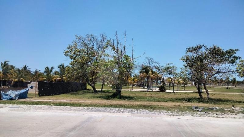 Terreno en venta en country club playa palmas, ciudad del...