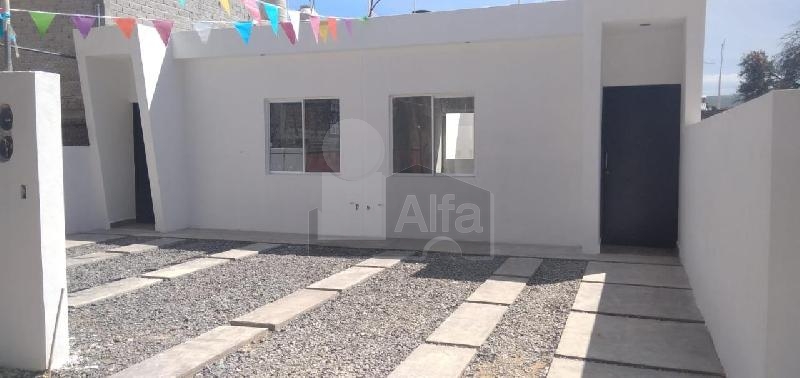 Casa en Venta en Valle de la Luz, León, Gto. Privada cer...