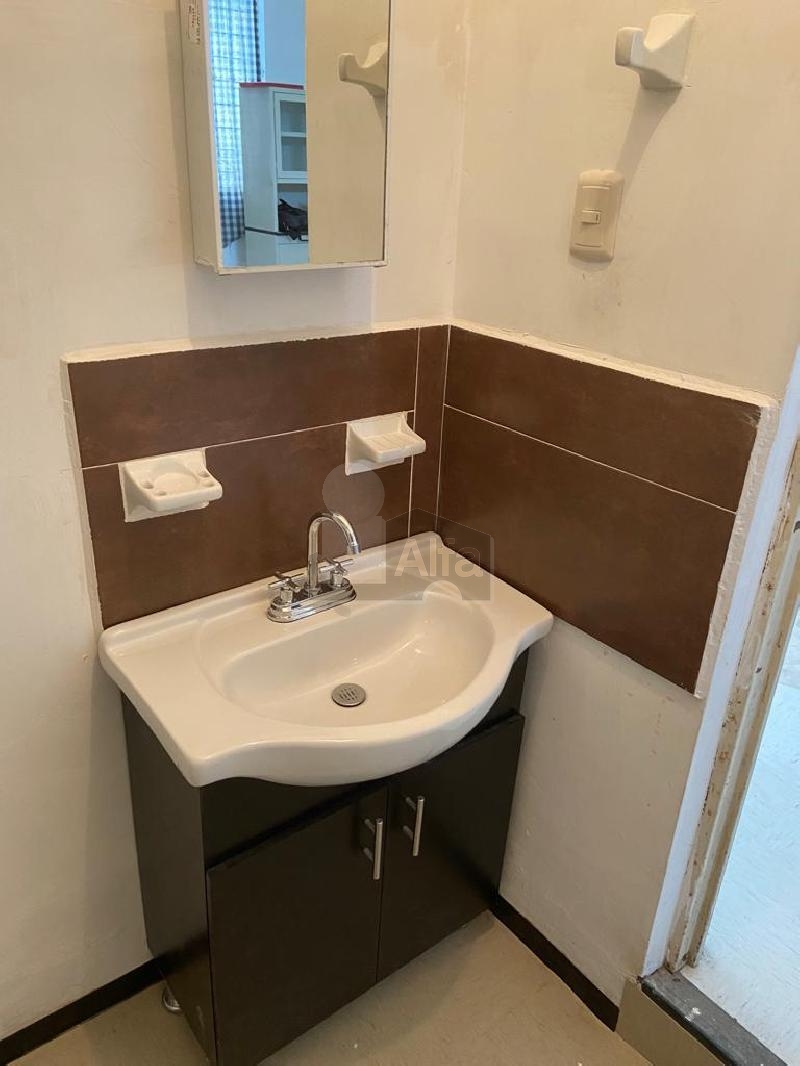 Casa sola en renta en Arboledas del Mezquital, Apodaca, Nuevo León