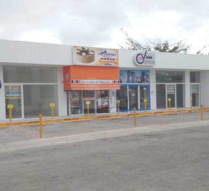 Local comercial en renta sobre Avenida Itzaes, Mérida, Yucatán