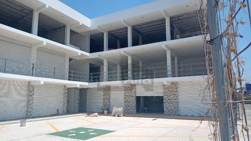 Local en renta sobre Blvd. Solidaridad las Torres