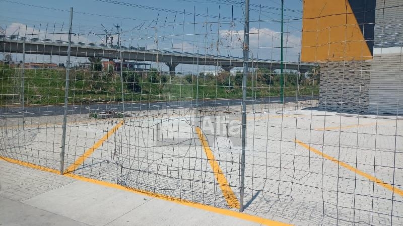 Local en renta sobre Blvd. Solidaridad las Torres