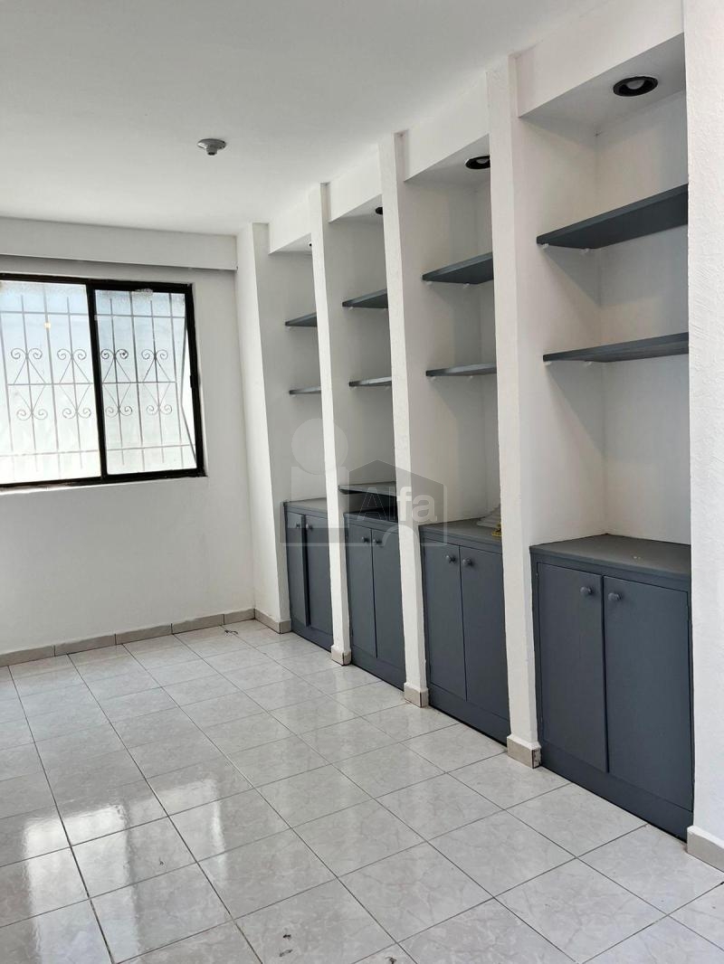 Casa en venta o renta, Pedregal Cumbres, Monterrey, Nuevo Leon. sobre avenida comercial