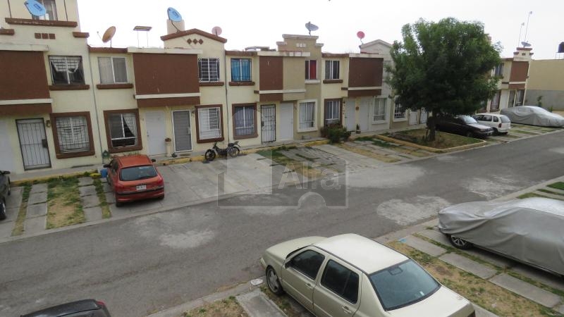 Casa en renta Urbi ojo de agua Tecámac...