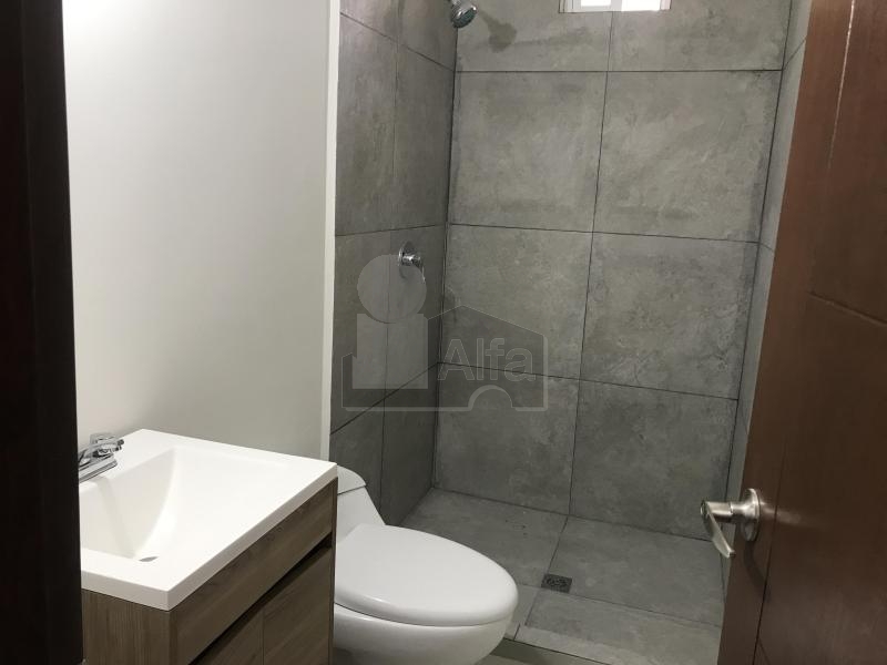 Casa sola en renta en Las Puentes Sector 7, San Nicolás de los Garza, Nuevo León