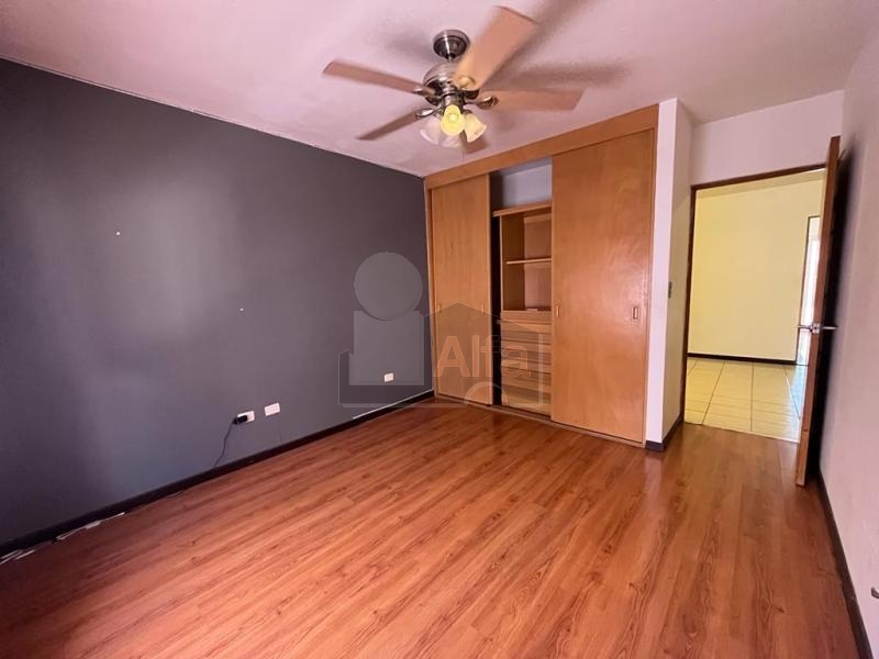 Casa en renta, Colinas del Huajuco, Monterrey, Nuevo Leon. en privada