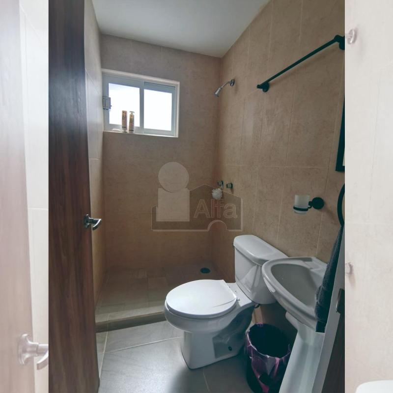 Departamento sin amueblar en renta en condominio cerrado Claustros de Santa María, Querétaro, Qro