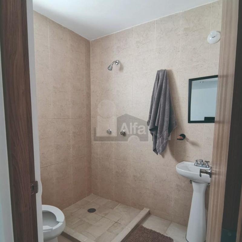 Departamento sin amueblar en renta en condominio cerrado Claustros de Santa María, Querétaro, Qro