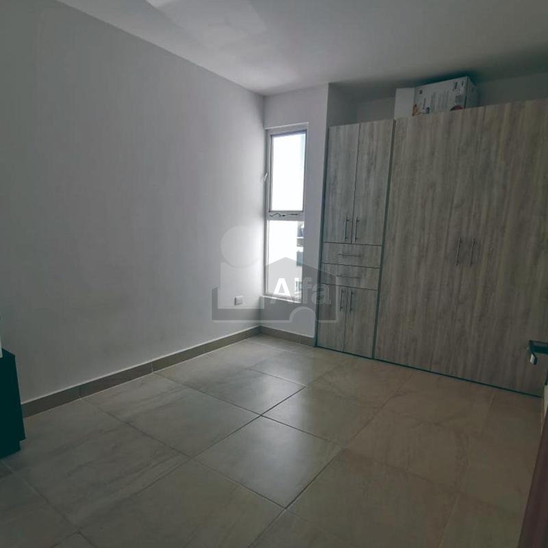 Departamento sin amueblar en renta en condominio cerrado Claustros de Santa María, Querétaro, Qro