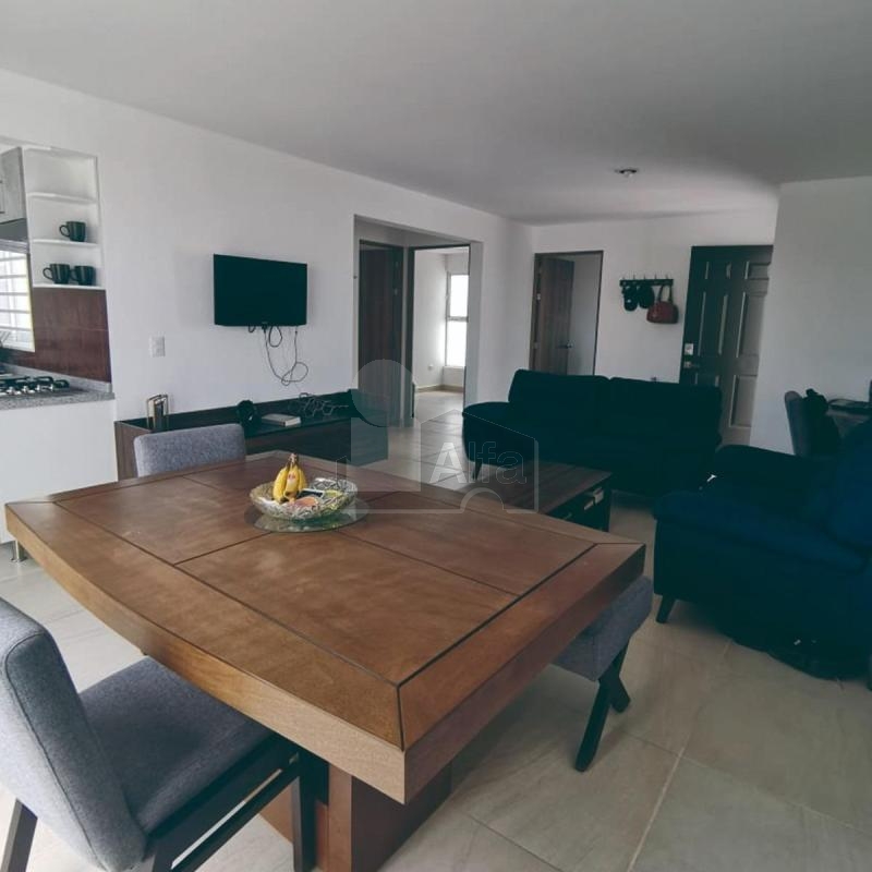 Departamento sin amueblar en renta en condominio cerrado Claustros de Santa María, Querétaro, Qro