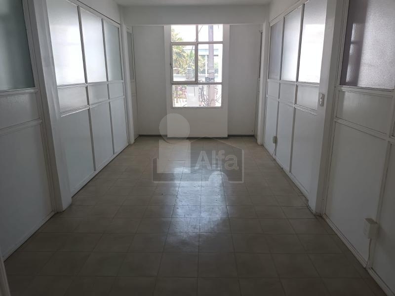 Oficina comercial en renta en San Cristóbal Centro, Ecatepec de Morelos, México