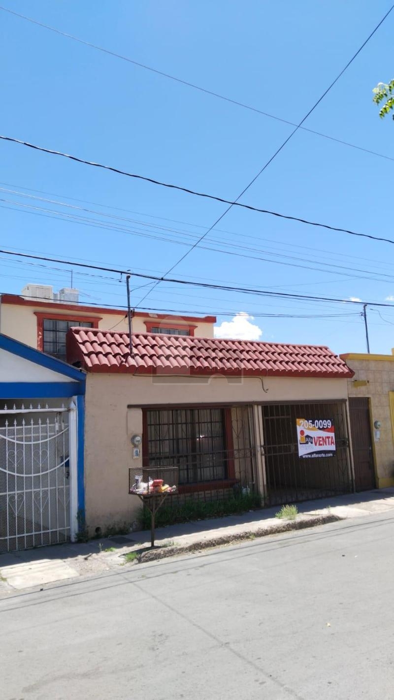 Casa sola en venta en Quintas Carolinas, Chihuahua, Chihuahua