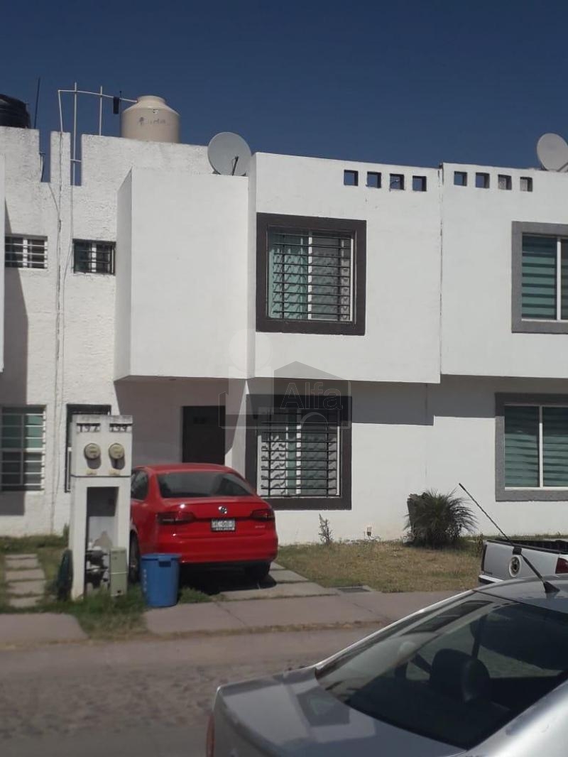 Casa sola en renta en Jardines de Los Reyes, León, Guanajuato