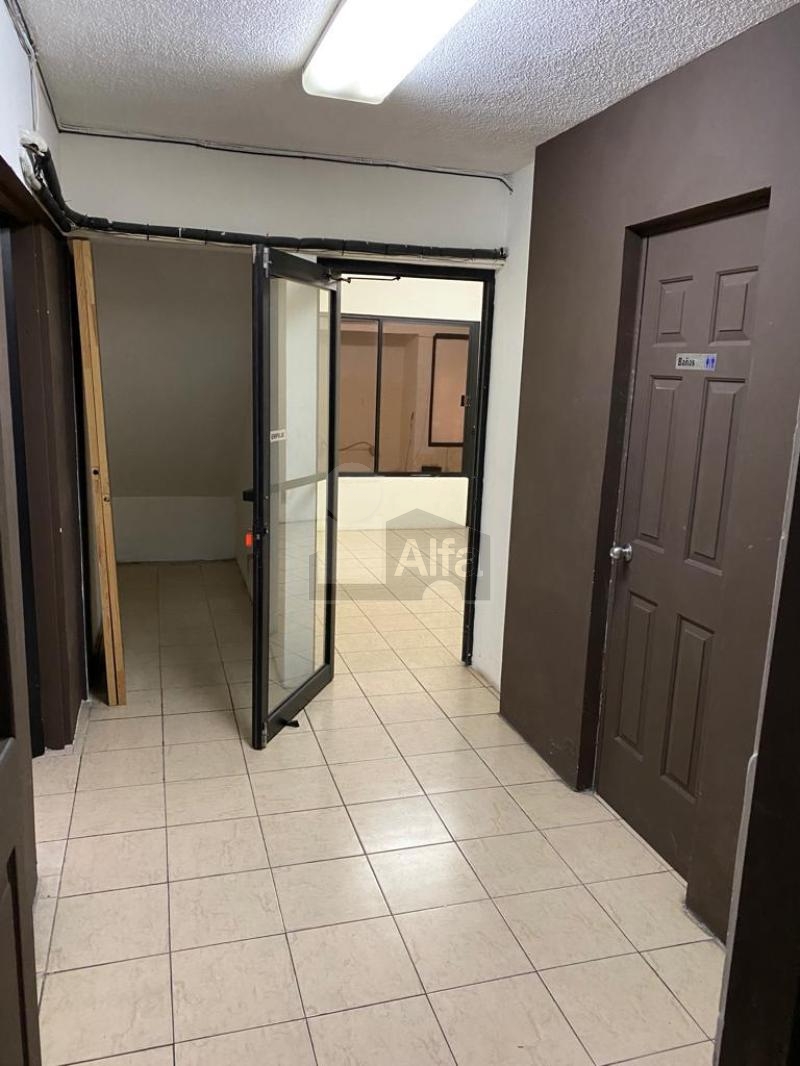 Local comercial en renta Mitras Centro Monterrey Nuevo León