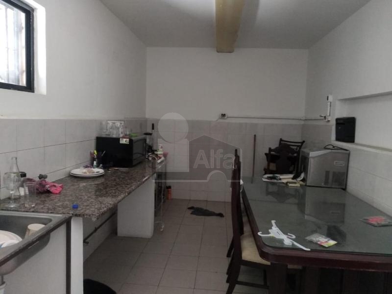 Local comercial en renta Mitras Centro Monterrey Nuevo León