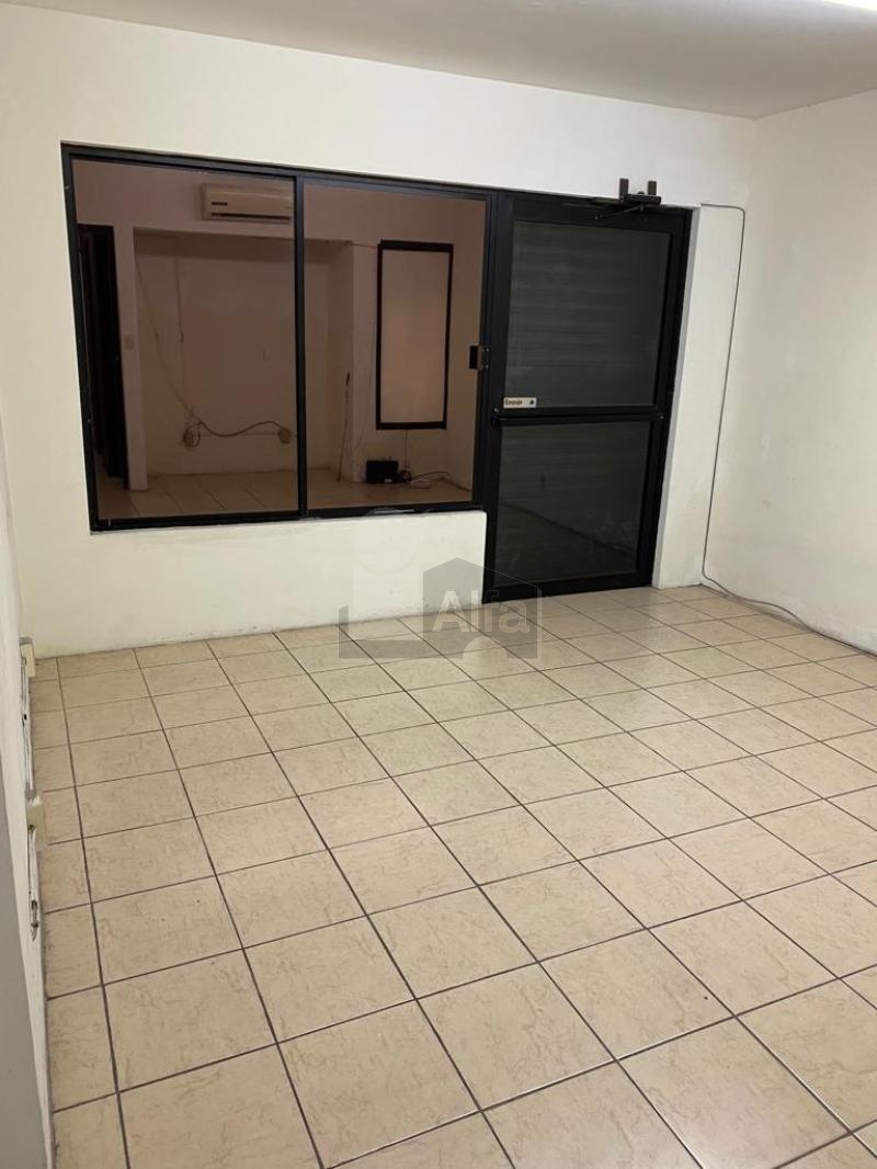 Local comercial en renta Mitras Centro Monterrey Nuevo León