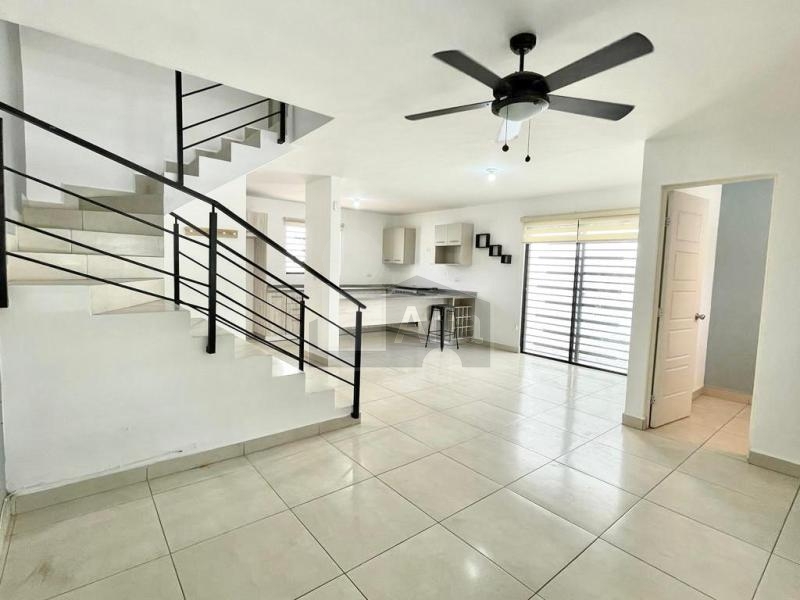 Casa en renta o venta Cerradas de Rinconada Apodaca Nuevo Leon