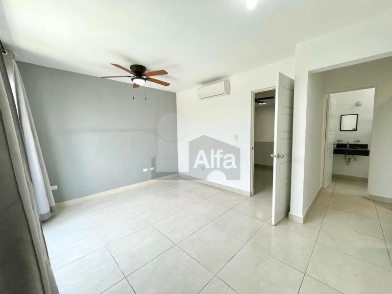 Casa en renta o venta Cerradas de Rinconada Apodaca Nuevo Leon