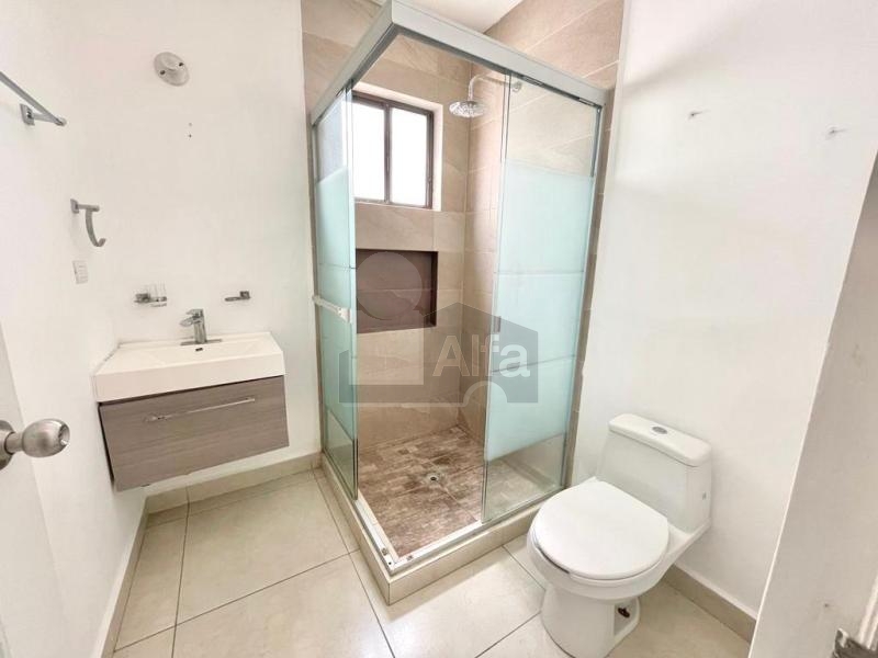 Casa en renta o venta Cerradas de Rinconada Apodaca Nuevo Leon