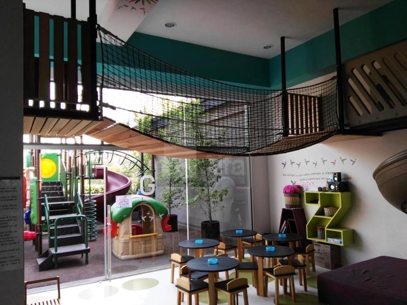 Se renta bonito departamento amueblado de 3 recámaras en Be Grand Lomas Santa Fe