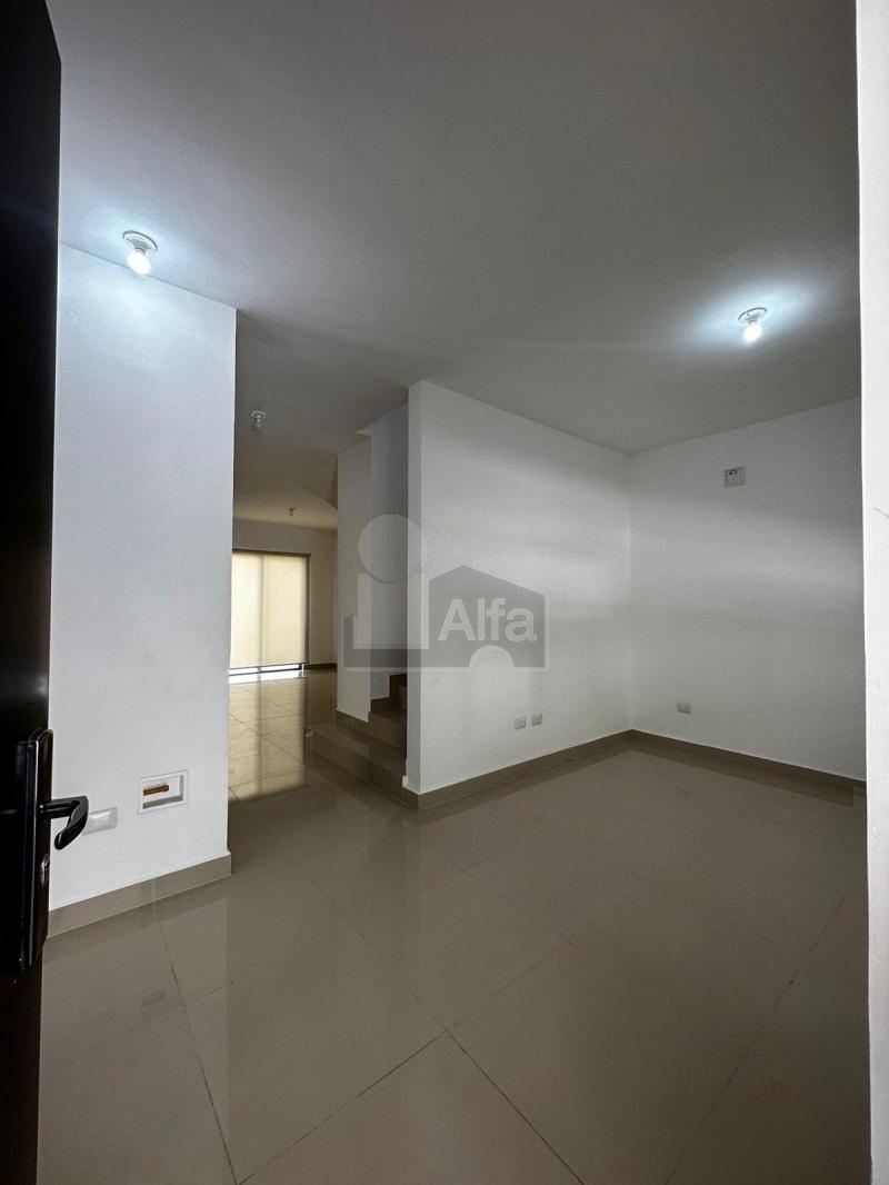 CASA EN RENTA EN ARBOREA RESIDENCIAL, SECTOR LINNEO