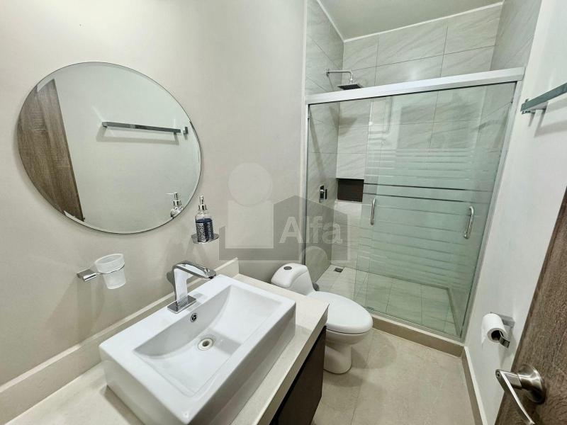 Casa en renta en Crisanto Residencial Zona Cumbres Monterrey Nuevo Leon Amueblada Nueva