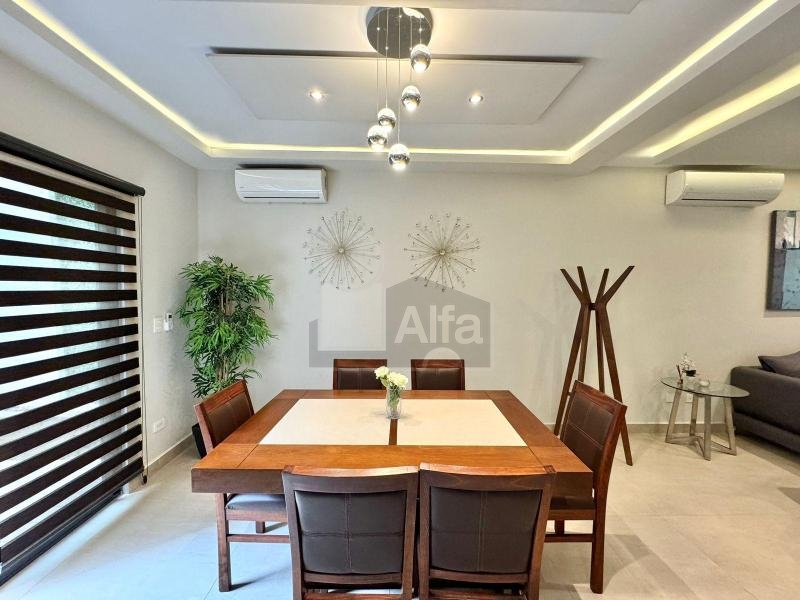 Casa en renta en Crisanto Residencial Zona Cumbres Monterrey Nuevo Leon Amueblada Nueva