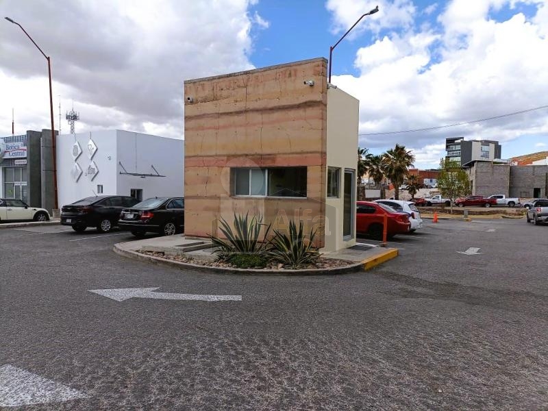 Local comercial en venta y/o en renta en Chihuahua Plaza Albero