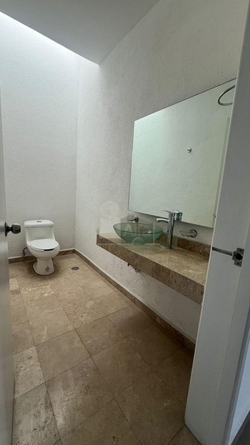 Casa en RENTA de 3 recámaras en Milenio III, Querétaro