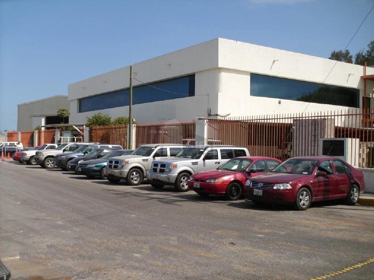 Renta o Venta de Nave Industrial con oficinas en Puerto Pesquero  API de Ciudad del Carmen
