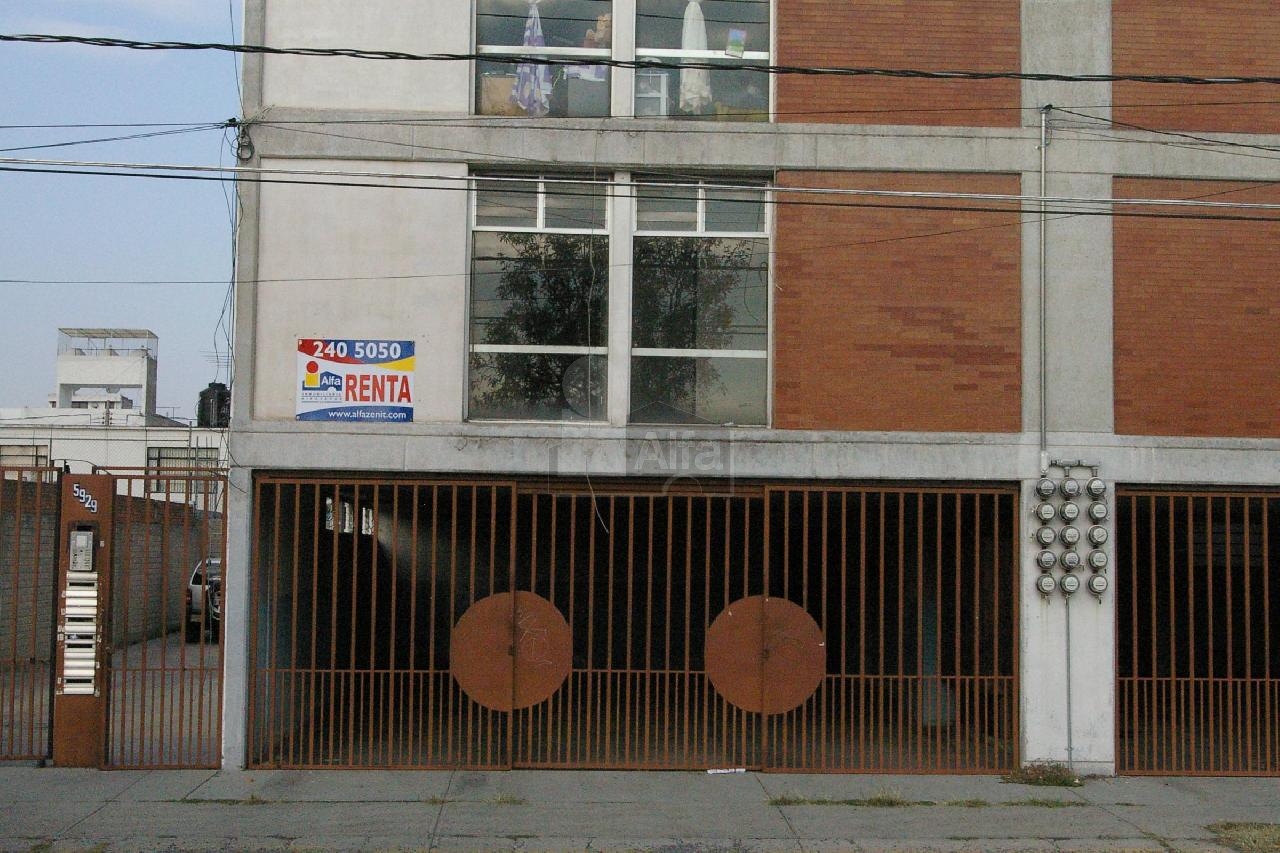 Departamento en renta Col. Jardines de San Manuel, a una calle de Ciudad Universitaria Puebla, Pue.