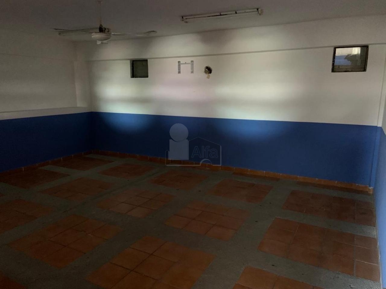 Edificio en venta Ruta 4, Cancun Quintana Roo a dos cuadras de prolongación Tulum