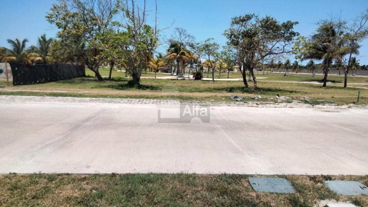 Terreno en venta en country club playa palmas, ciudad del carmen, Campeche