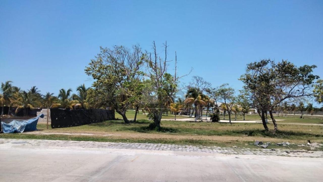Terreno en venta en country club playa palmas, ciudad del carmen, Campeche