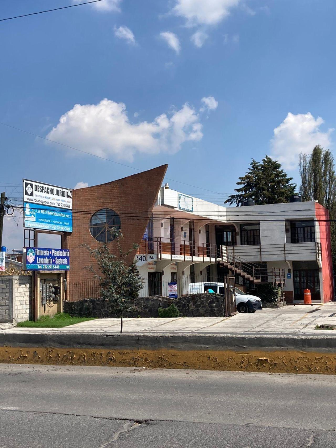 Oficinas/ Locales en Renta sobre Av. Tecnológico, Metepec.