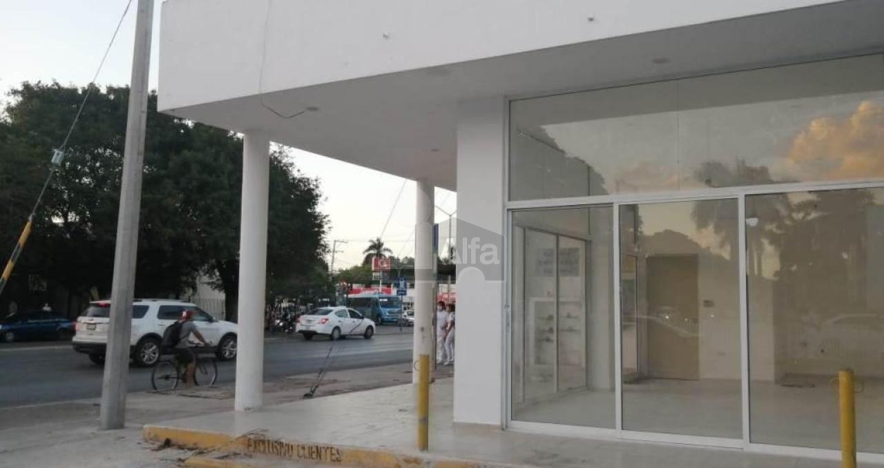 Local comercial en renta sobre Avenida Itzaes, Mérida, Yucatán