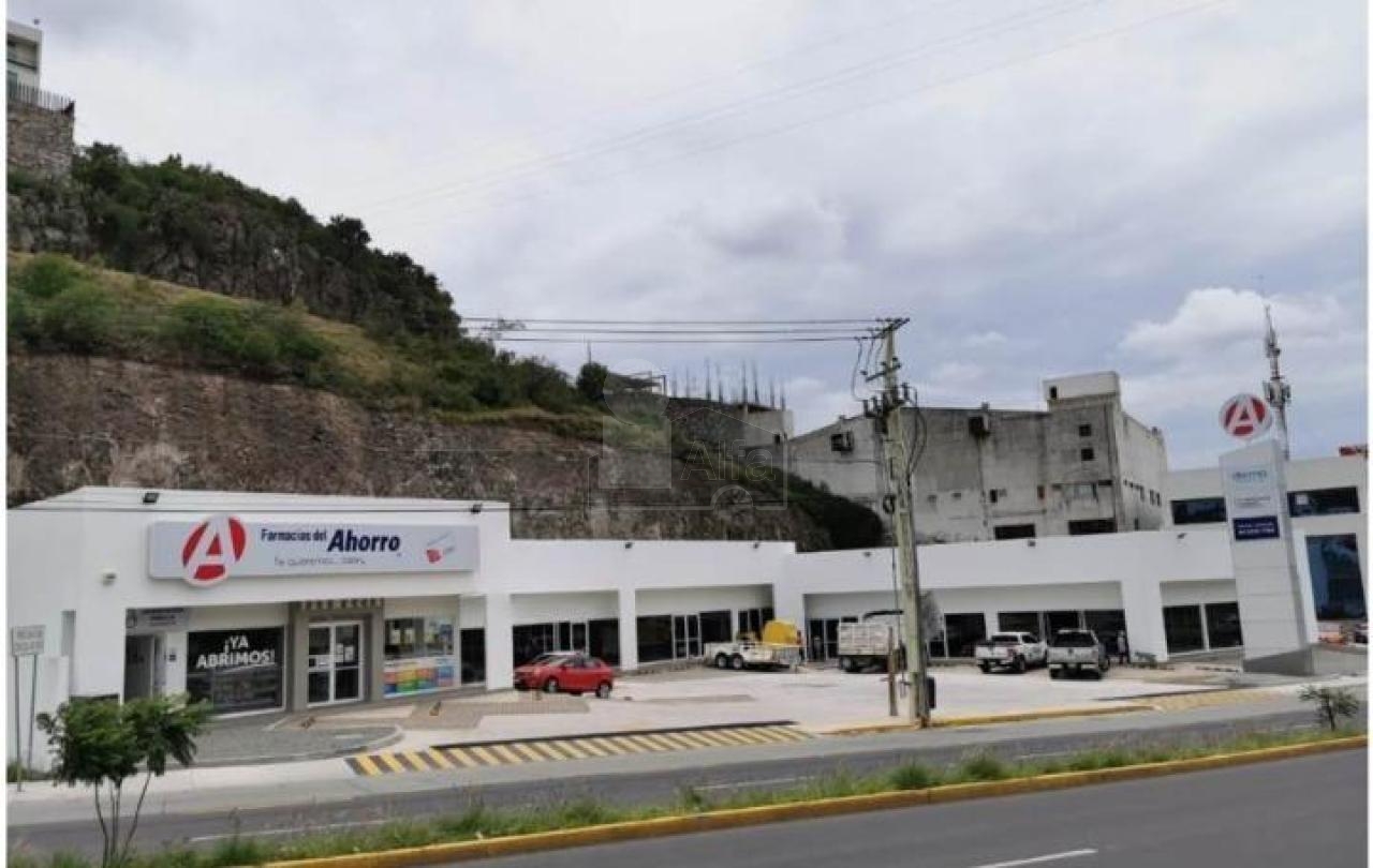 Local comercial en renta en Pedregal de Vista Hermosa, Querétaro, Querétaro