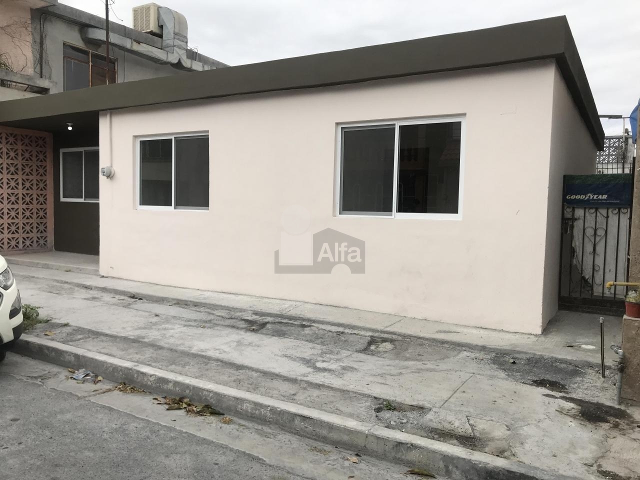 Casa sola en renta en Las Puentes Sector 7, San Nicolás de l