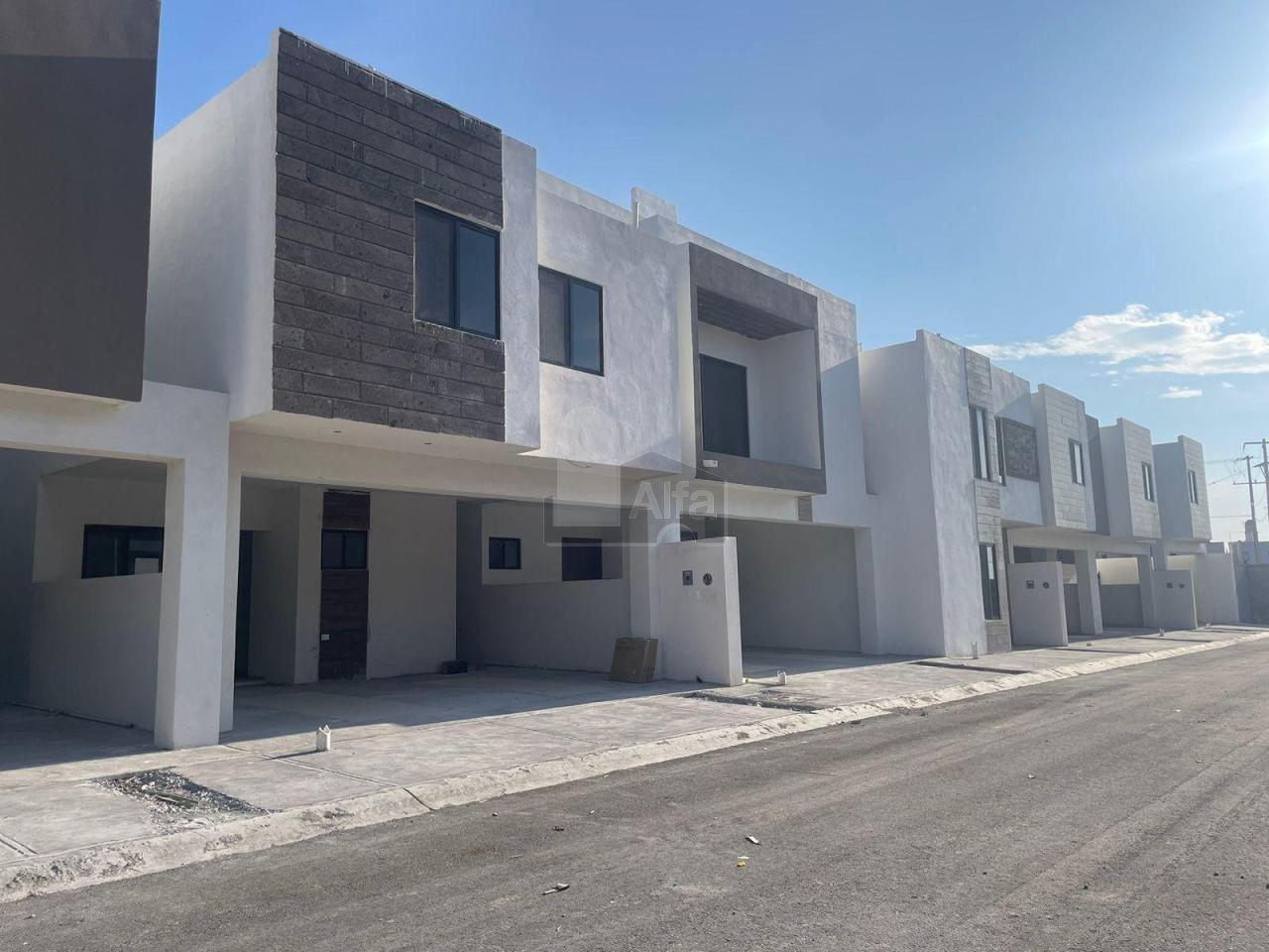 Venta de casas en Fracc. Villa Cumbres al oriente de Saltillo