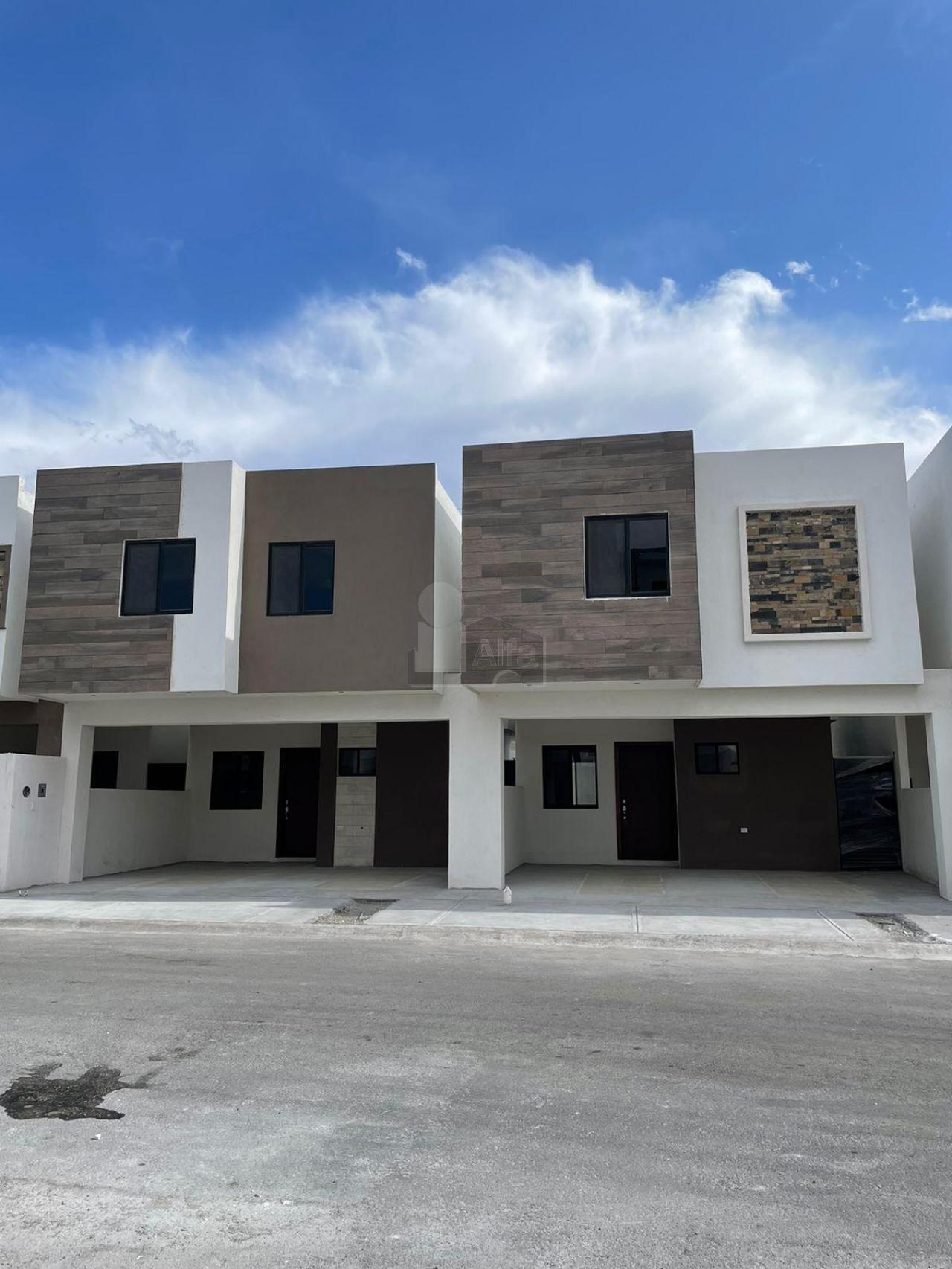 Venta de casas en Fracc. Villa Cumbres al oriente de Saltillo