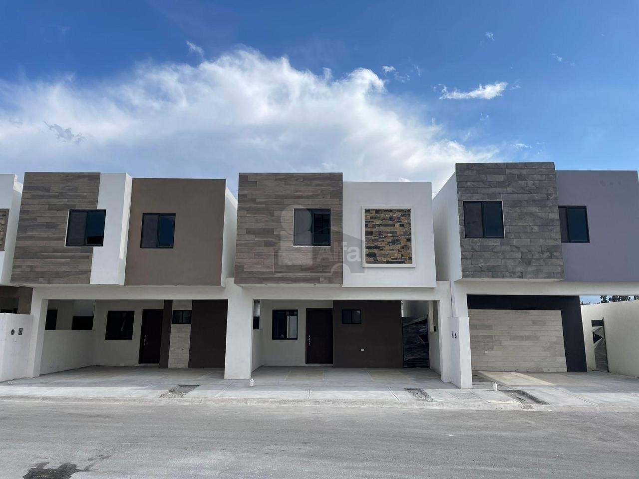 Venta de casas en Fracc. Villa Cumbres al oriente de Saltillo