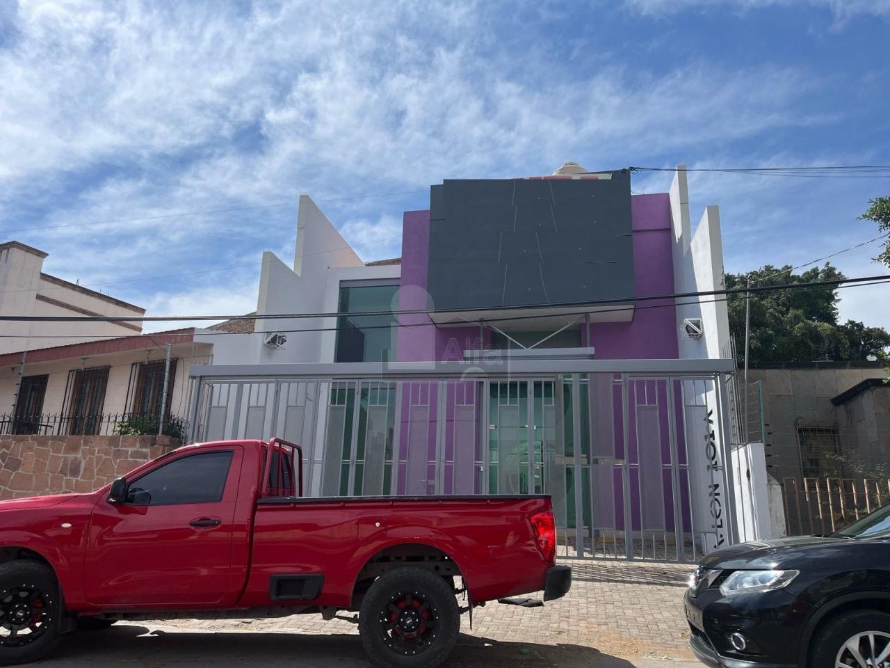 Casa en Renta en Jardines del Moral, León, Gto. Av León e Insurgentes para uso comercial o negocio